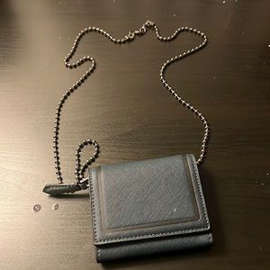 Zara lanyard wallet color green